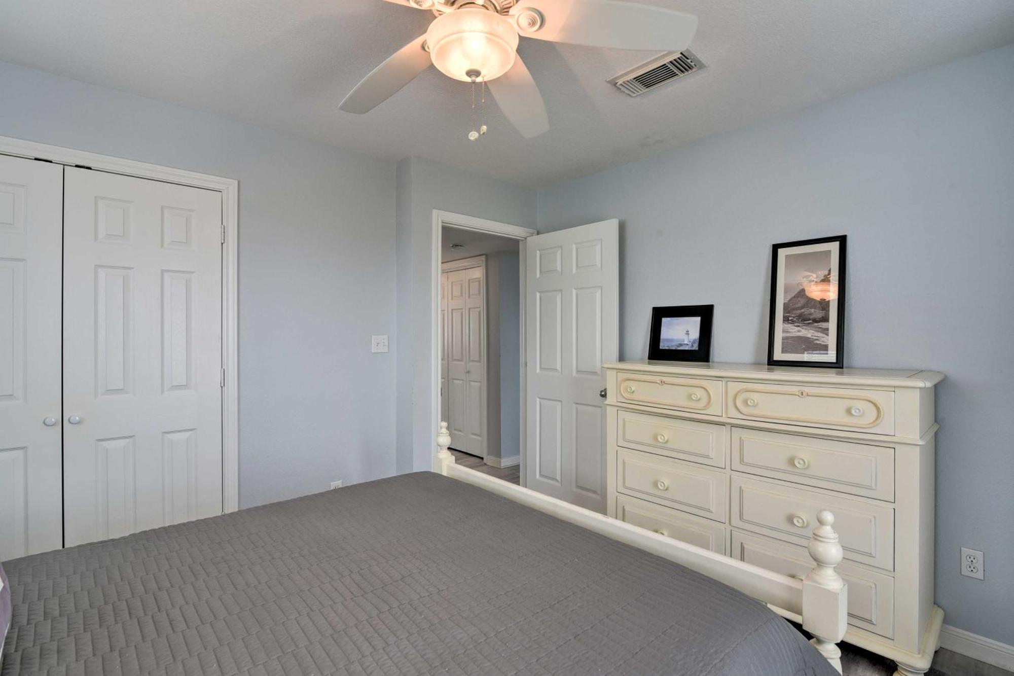 Oceanfront Galveston Home - Walk To Beach! Exterior foto